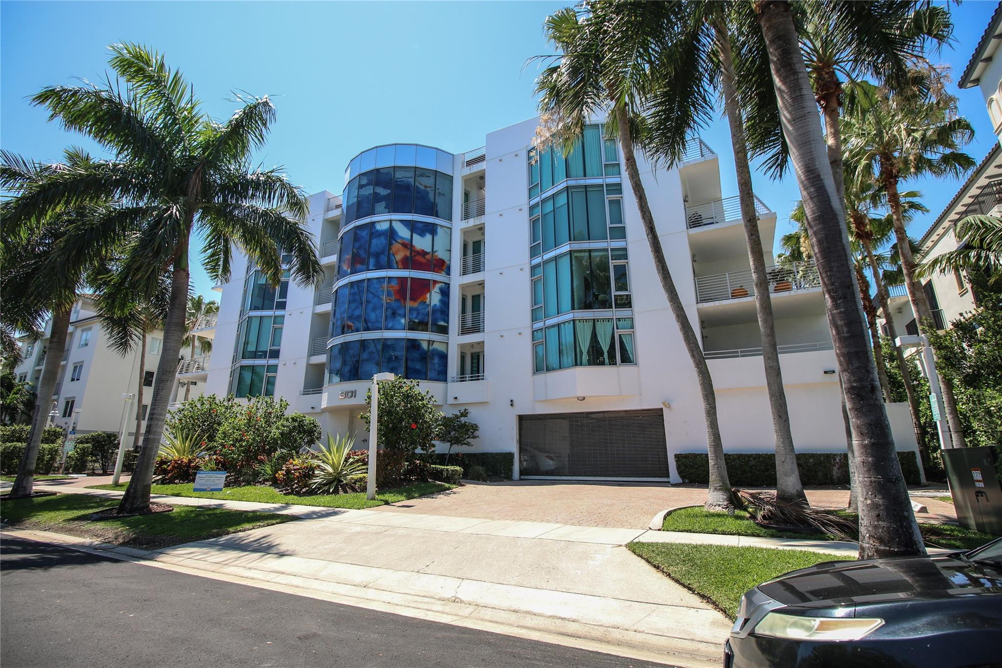 PLACE DES ARTS CONDO - Residential