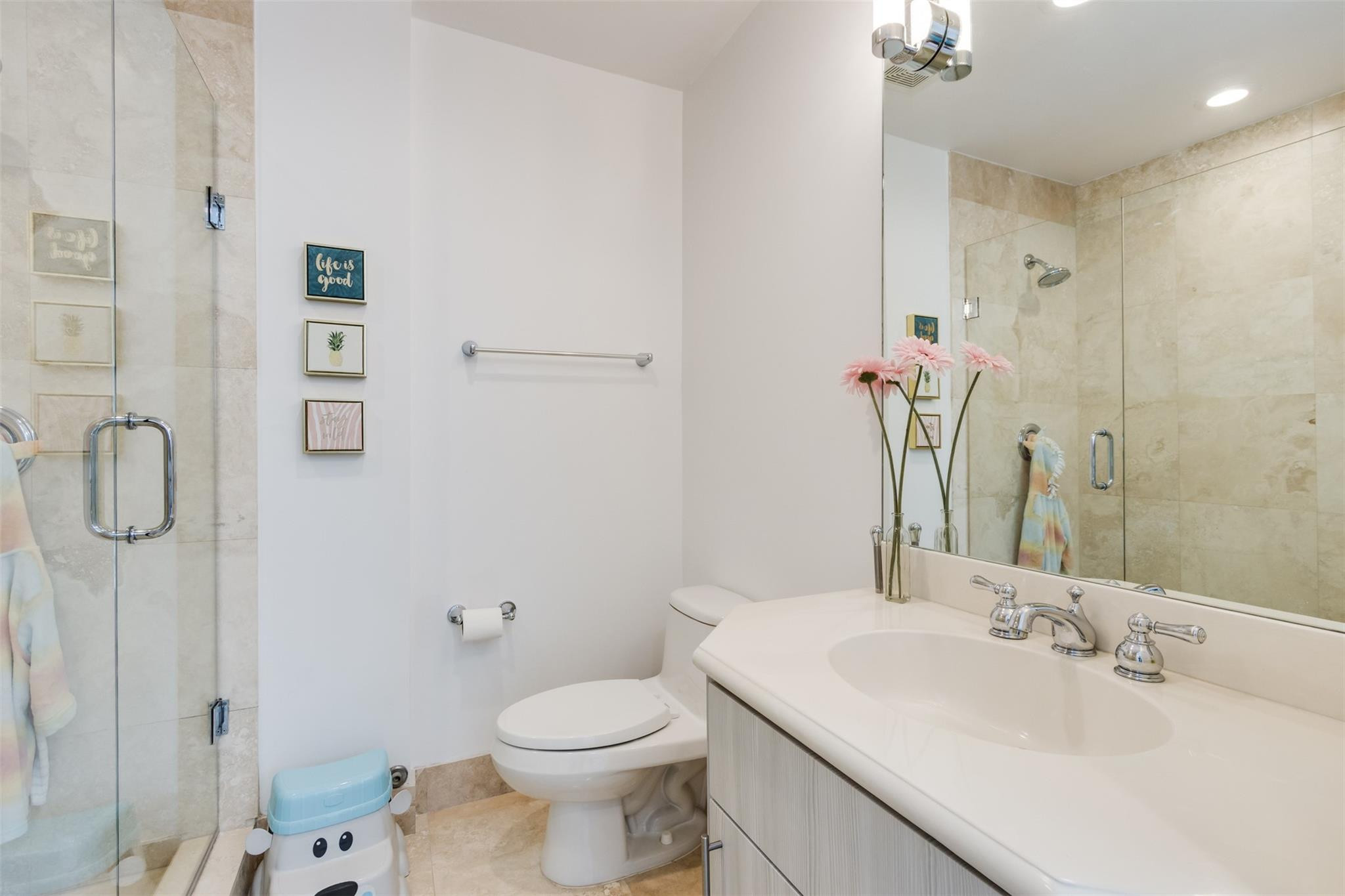 PLACE DES ARTS CONDO - Residential