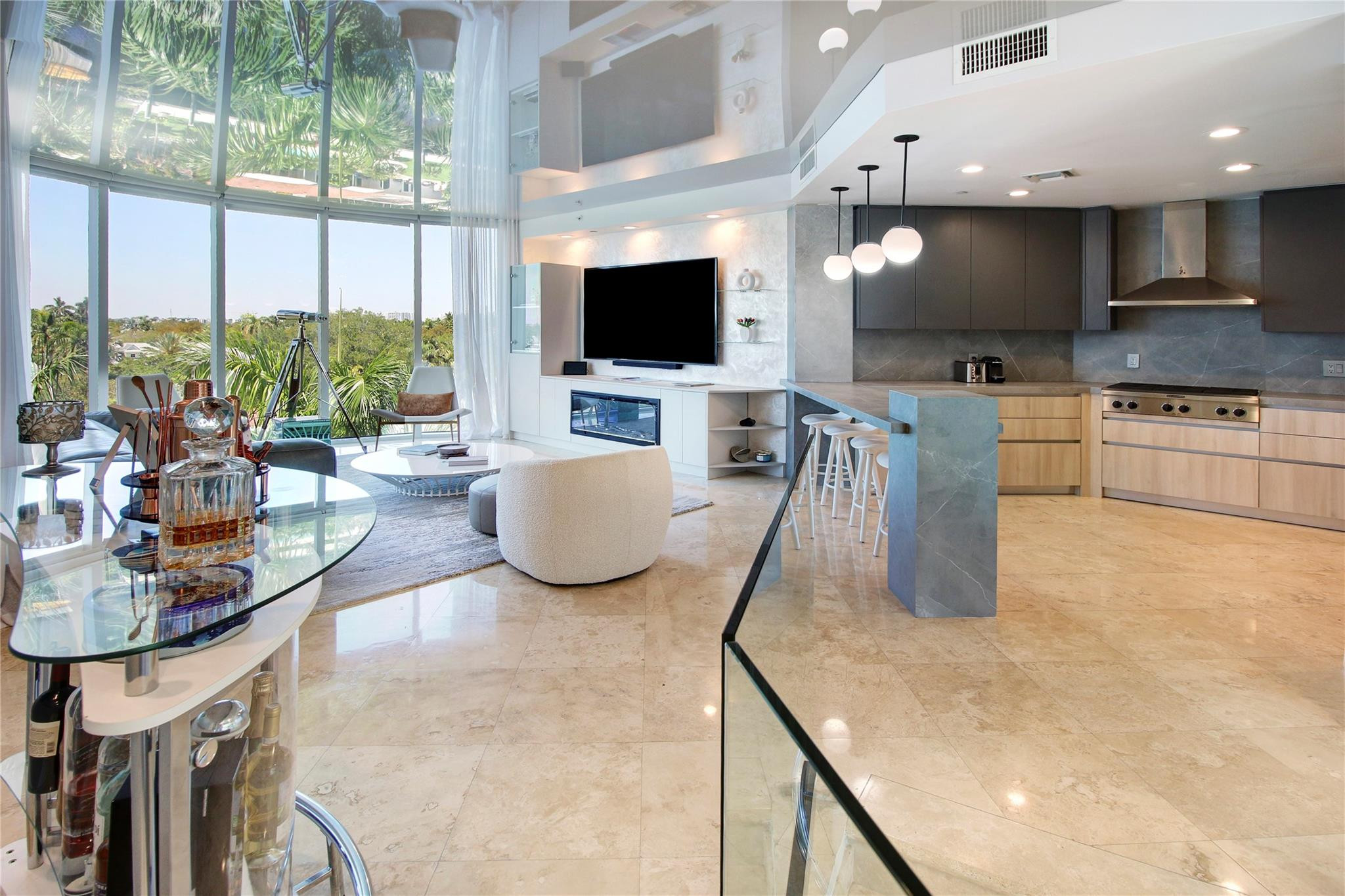 PLACE DES ARTS CONDO - Residential