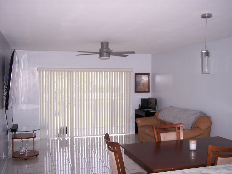 NORTHEAST DANIA BEACH 1 BEDROOM - 1 BATH CONDO. CORNER UNIT. BUILDING HAS NEW ROOF (2024). BUILDING HAS SUCCESSFULLY COMPLETED 40 YEAR CERTIFICATION. VERY CLEAN MODERN/UPDATED UNIT. SMOOTH WHITE CELINGS. STAINLESS/MARBLE AND REAL WOOD KITCHEN CABINETS. TWO WALK IN CLOSETS IN BEDROOM. BEAUTIFUL DANIA BEACH JUST MINUTES AWAY.