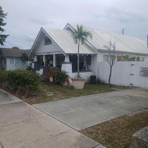 522 49th Street Palm Beach FL 33480