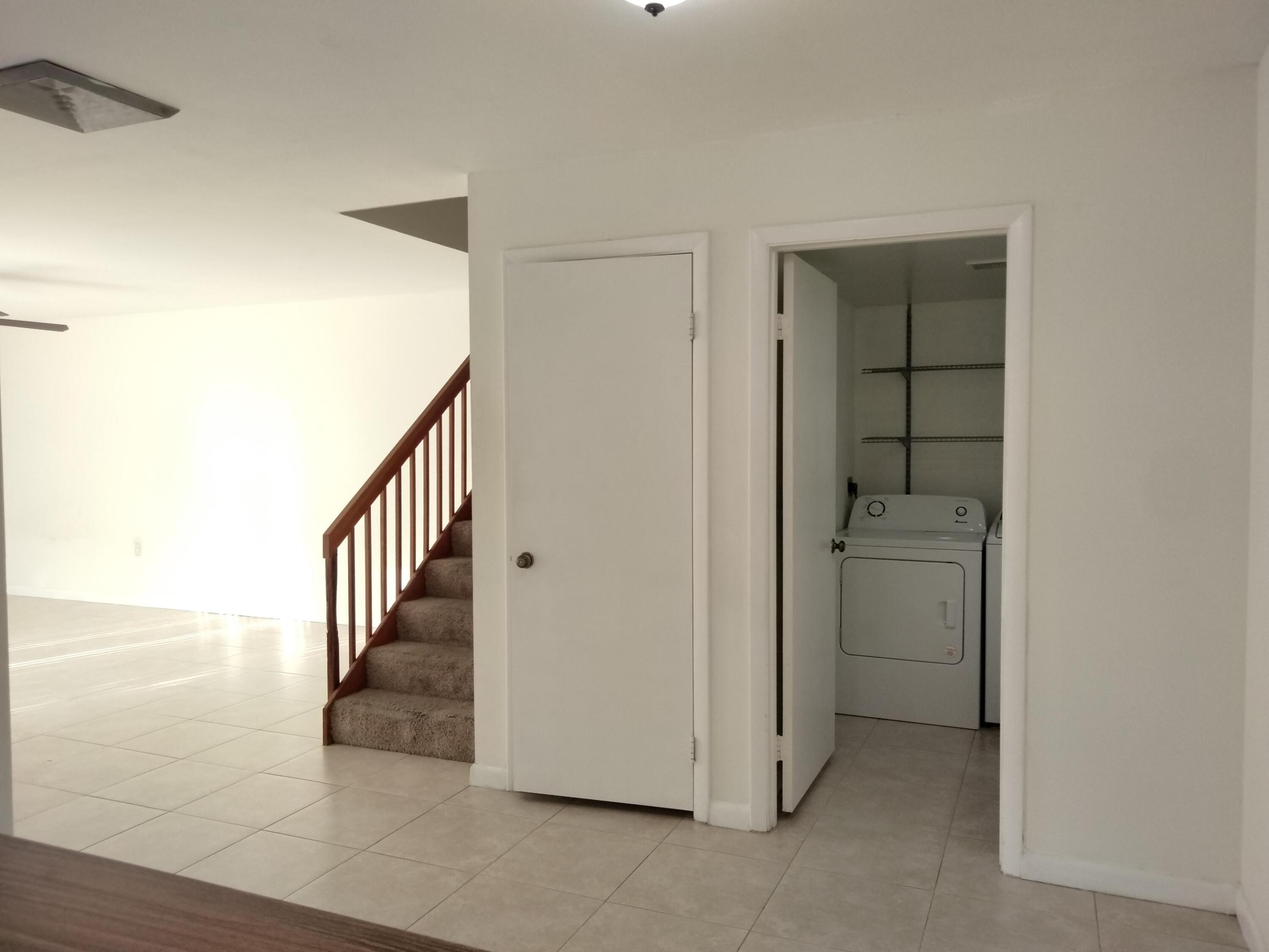 VILLAGE OF SANDALWOOD LAKES 3 - Residential