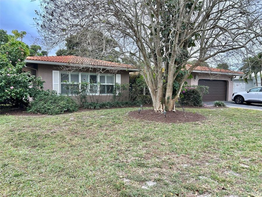 GREAT PRICE & GREAT CONDITION ON THIS SPACIOUS 3/2 PLUS A BIG INSIDE UTILITY ROOM/OFFICE. BEAUTIFUL FRONT DOORS GREET YOU.  INSIDE THE HOME HAS A SPLIT PLAN DESIGN WITH ALL HARD FLOORING OF LAMINATE AND TILE, IMPACT WINDOWS & DOORS, PLANTATION SHUTTERS, STAINLESS APPLIANCES, UPDATED KITCHEN & BATHS & A TANKLESS WATER HEATER. ALL ROOMS ARE A REALLY NICE SIZE TOO. THE KITCHEN IS OPEN TO THE FAMILY ROOM WHICH OPENS TO THE LARGE SCREENED PATIO & POOL AREA.  THE GREAT SIZED BACKYARD IS TOTALLY FENCED FOR THE SAFETY OF CHILDREN OR PETS.  THE LOCATION IS TERRIFIC AS IT IS ONLY SECONDS FROM THE SAWGRASS EXPRESSWAY ENTRANCE & VERY CLOSE TO ALL THREE SCHOOLS & THE REGIONAL PARK WHICH INCLUDES THE DOG PARK, AQUATIC CENTER, TENNIS COMPLEX, CITY GYM, NATURE CENTER & ICE SKATING RINK. AND NO HOA!