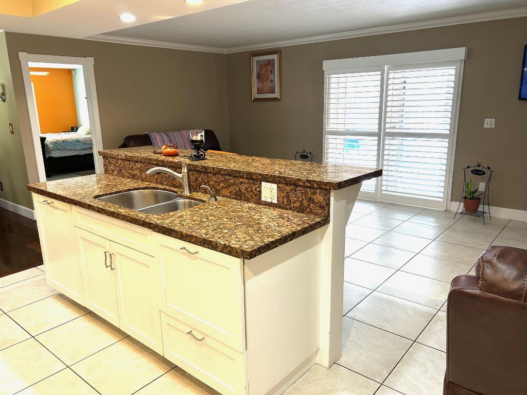 COUNTRY CLUB W ADDITION - Residential