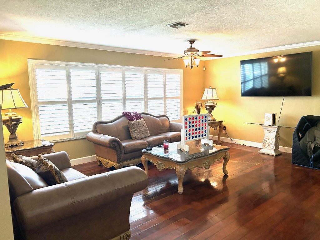 COUNTRY CLUB W ADDITION - Residential