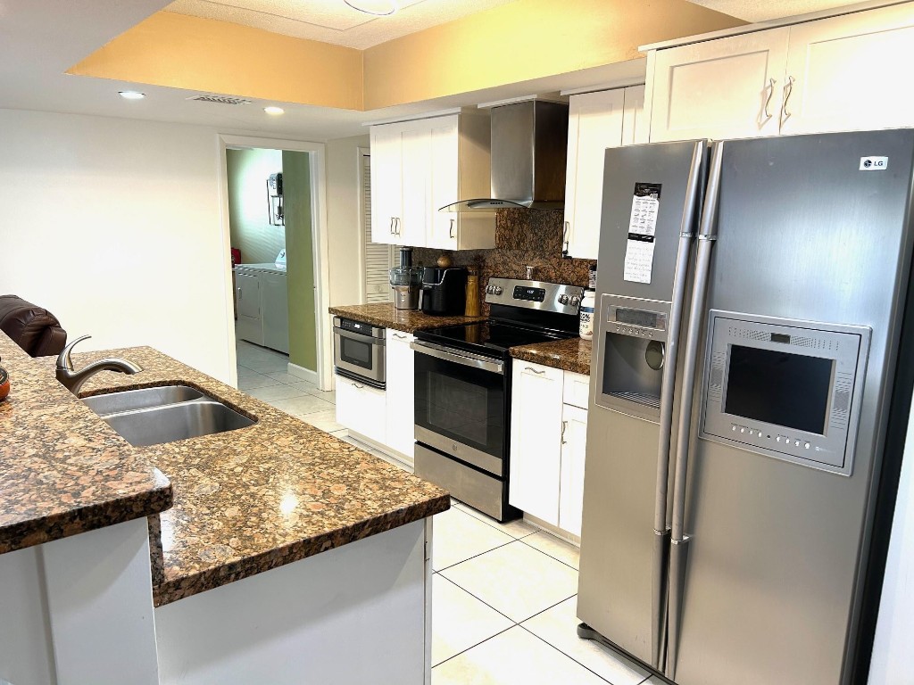 COUNTRY CLUB W ADDITION - Residential