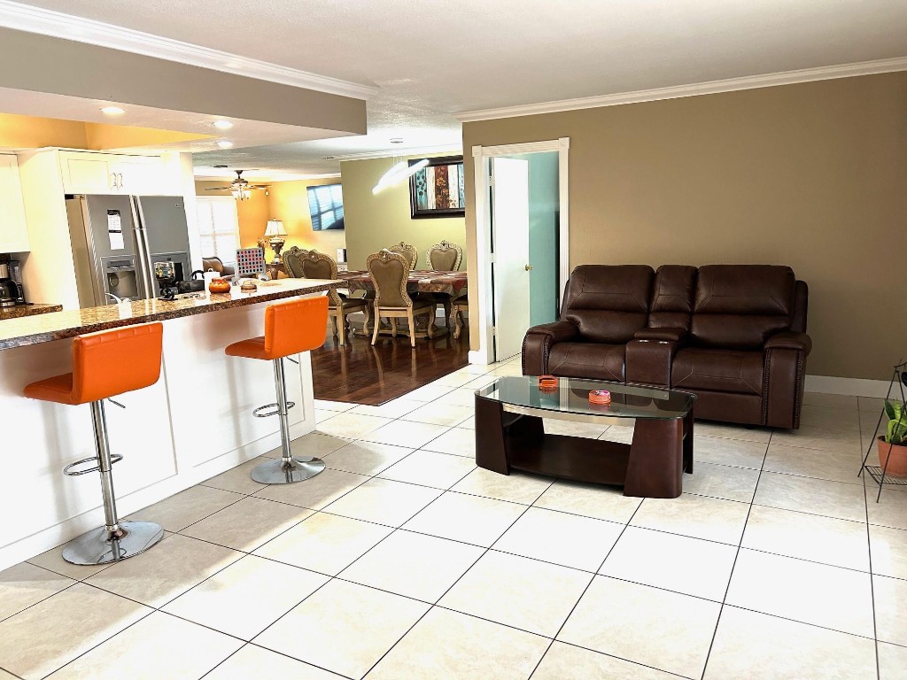 COUNTRY CLUB W ADDITION - Residential