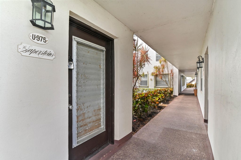 Photo of 975 Normandy U, Delray Beach, FL 33484 (MLS # R11008294)
