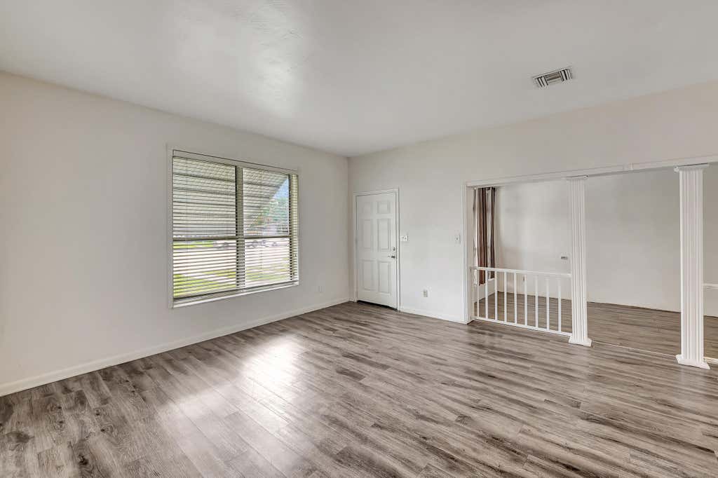 Photo of 225 NE Prima Vista Boulevard, Port Saint Lucie, FL 34983 (MLS # R10946723)