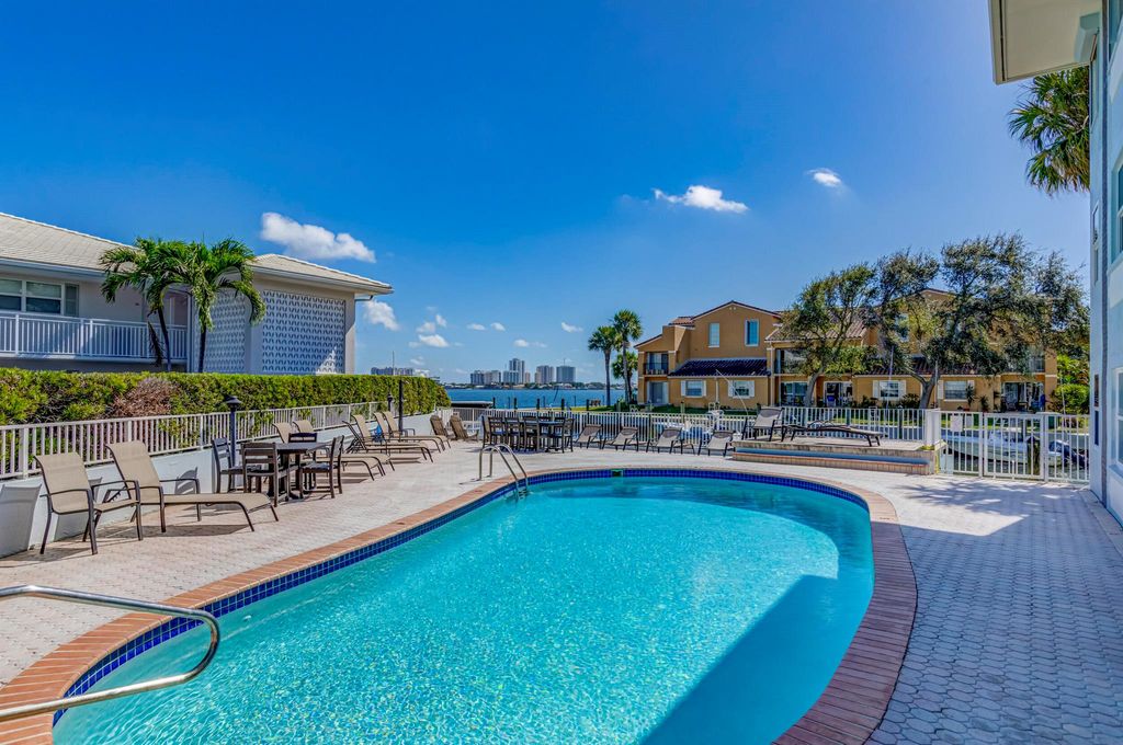 Photo of 120 Lehane Terrace #309, North Palm Beach, FL 33408 (MLS # R11018362)