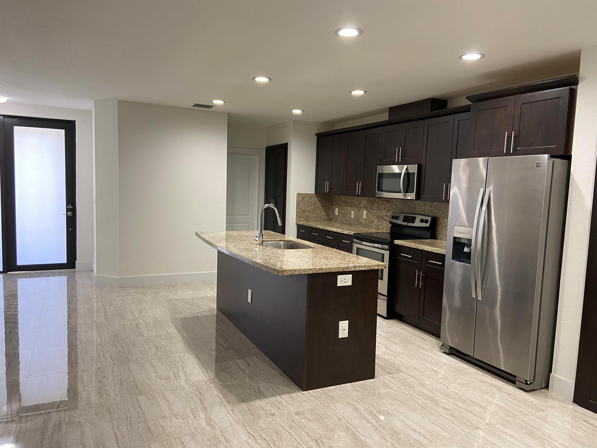 CASA DEL SOL - Residential Lease