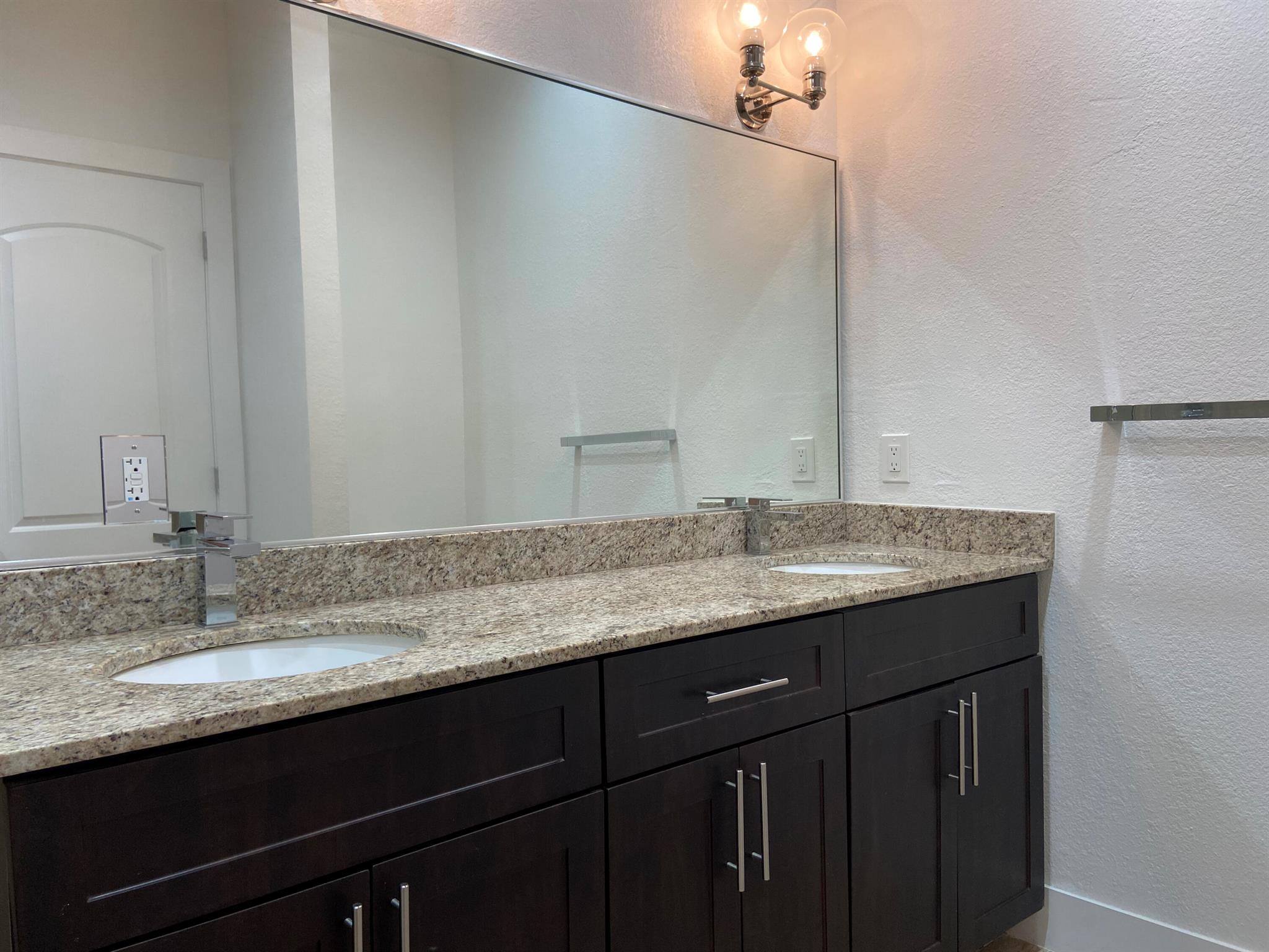 CASA DEL SOL - Residential Lease