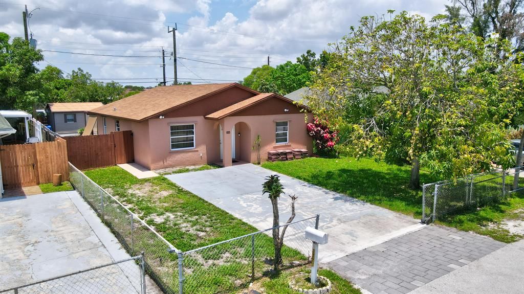 Photo of 3723 Riedel Avenue Ave, Palm Springs, FL 33461 (MLS # R10808476)