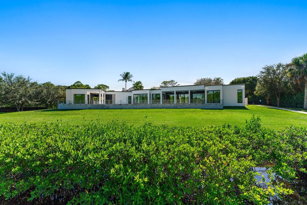 Photo of 8309 SE Rivers Edge Street, Jupiter, FL 33458 (MLS # R11133168)