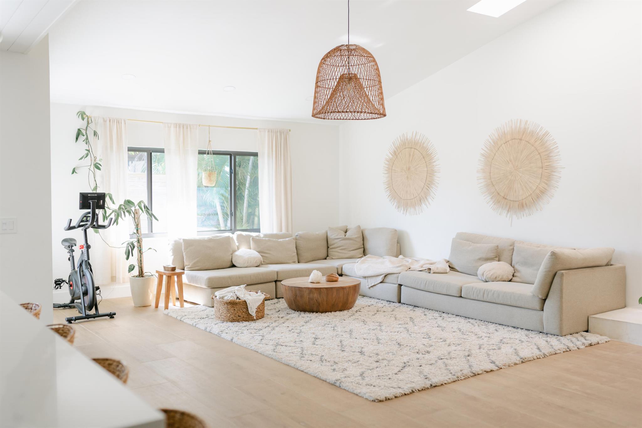 TROPIC PALMS 1 - Residential Lease