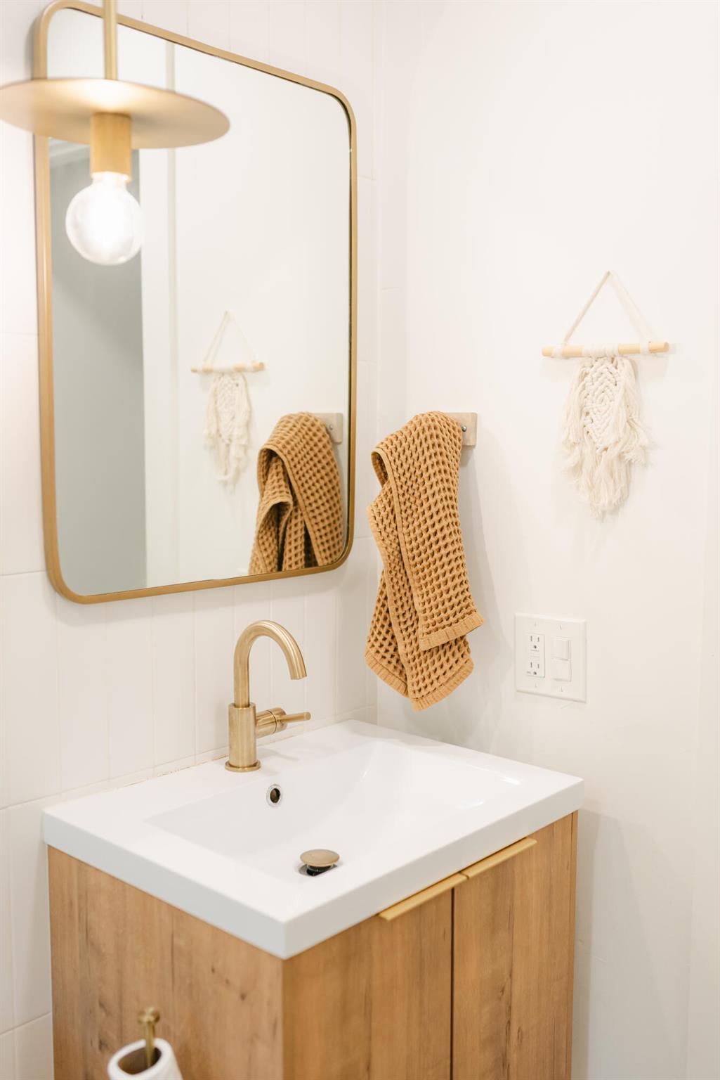 TROPIC PALMS 1 - Residential Lease