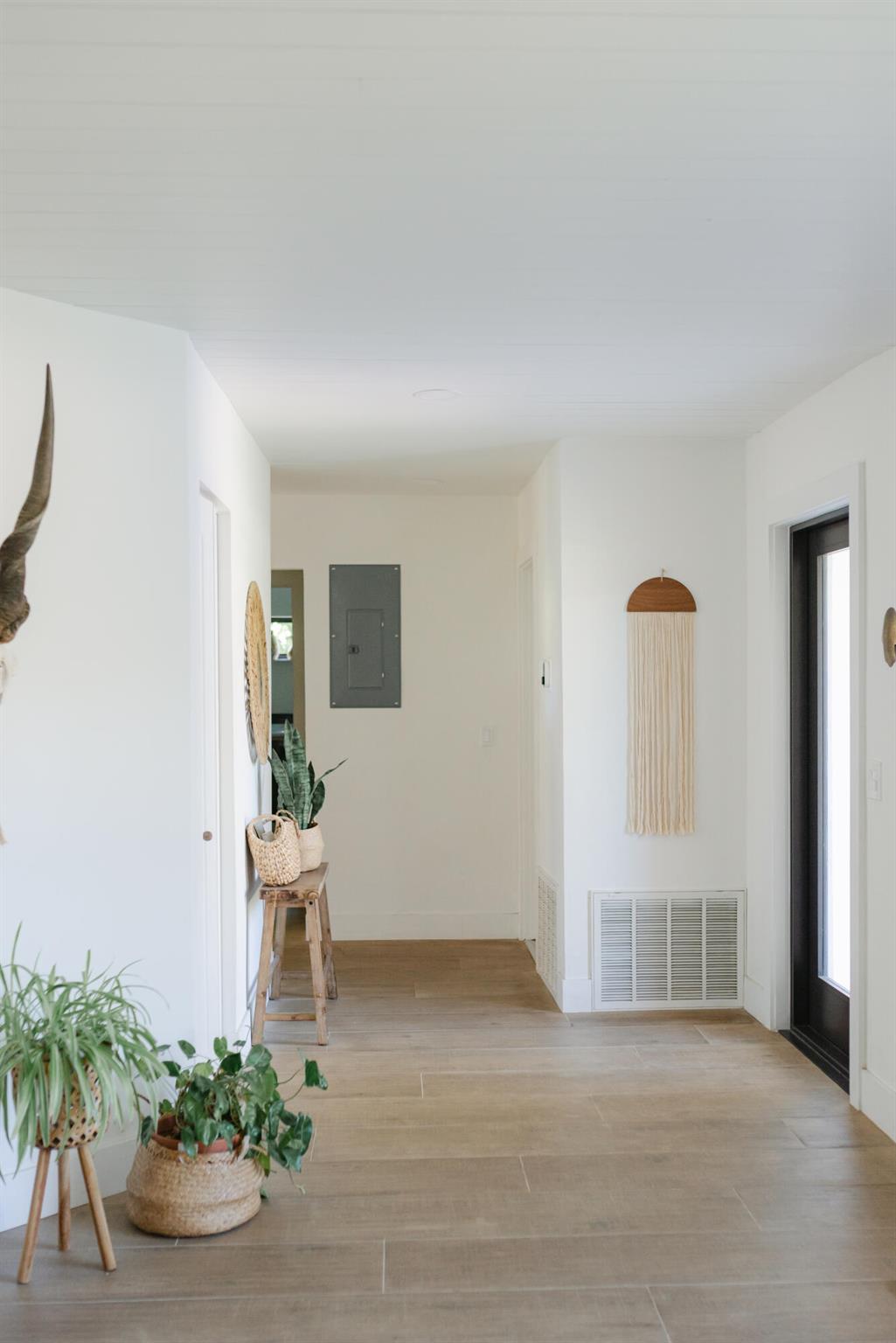 TROPIC PALMS 1 - Residential Lease