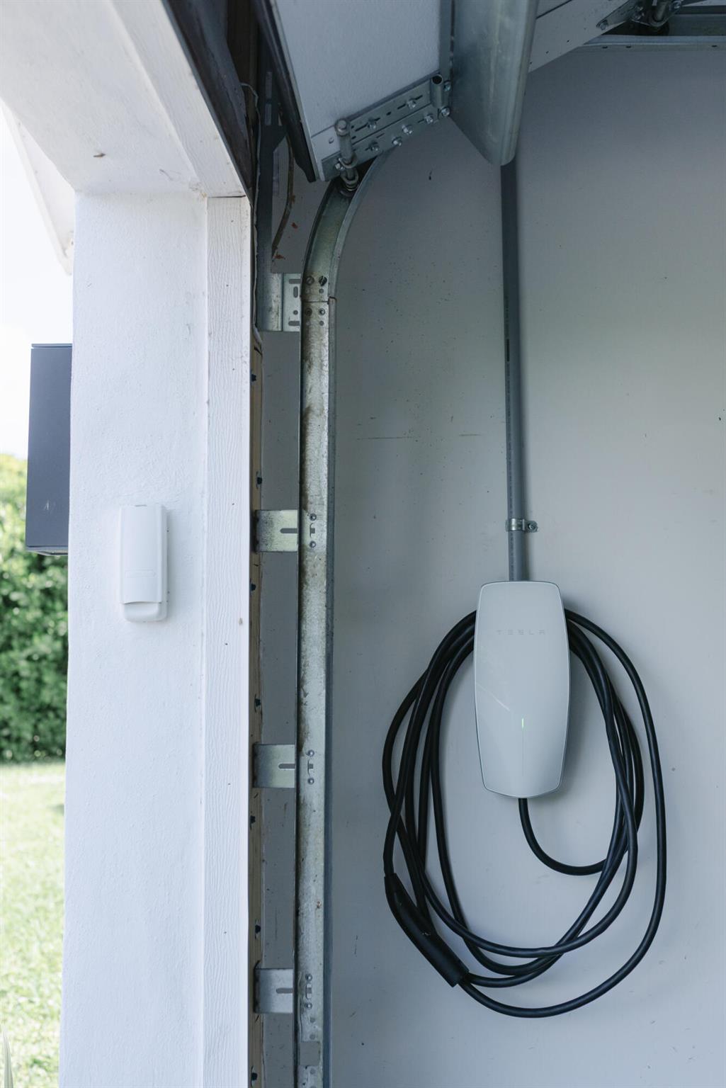 TROPIC PALMS 1 - Residential Lease