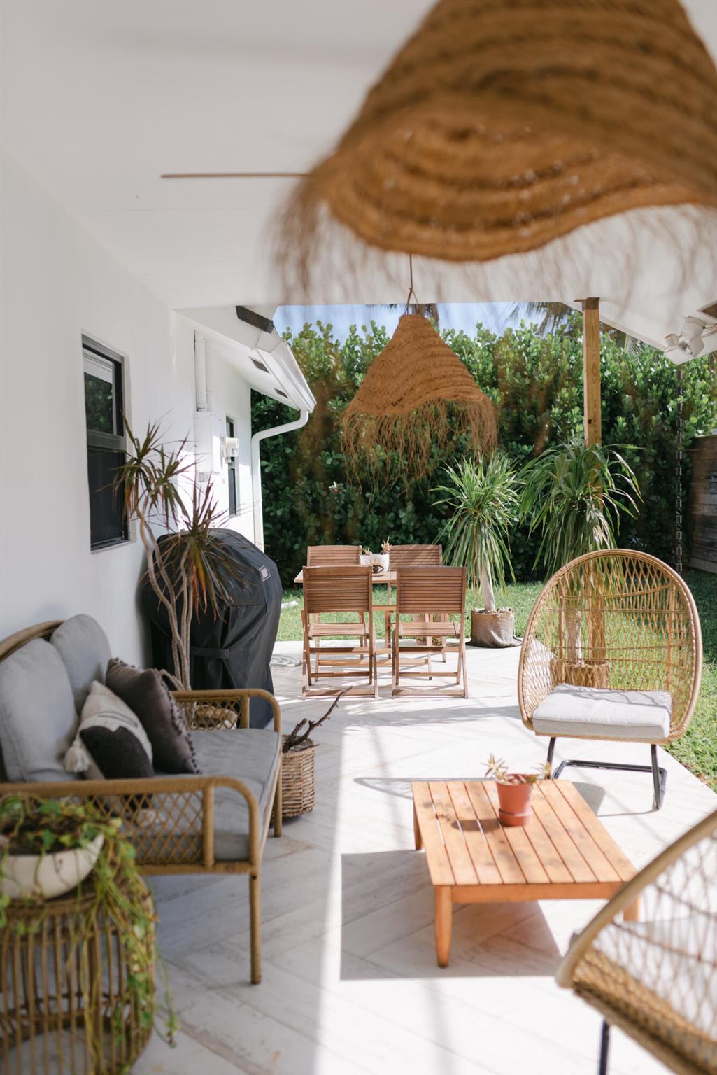 TROPIC PALMS 1 - Residential Lease