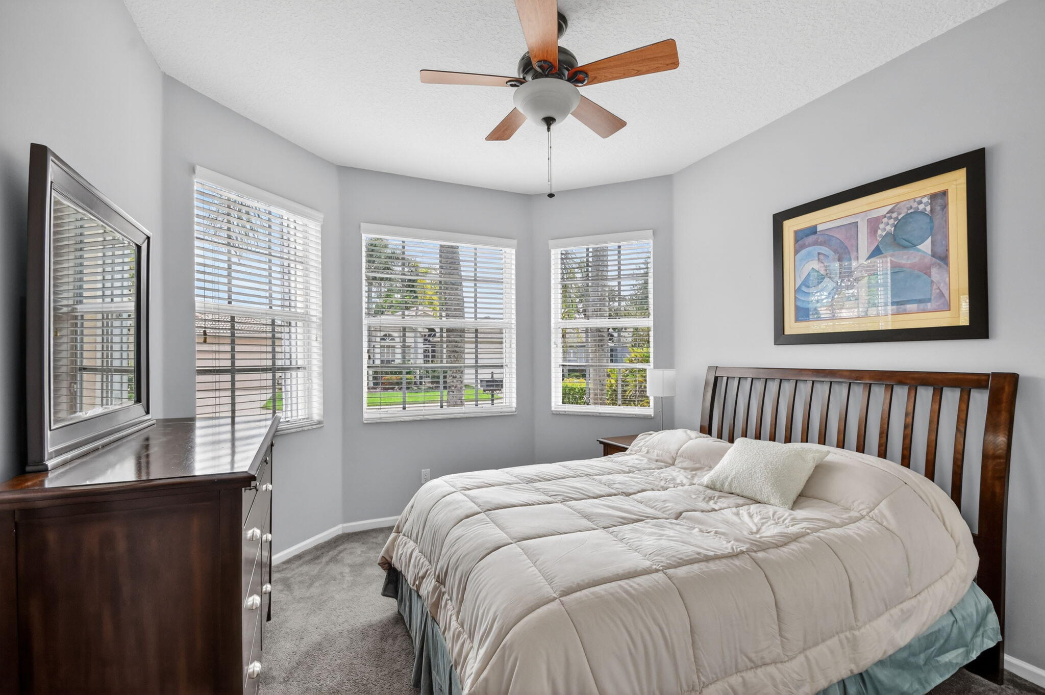 VALENCIA SHORES - Residential