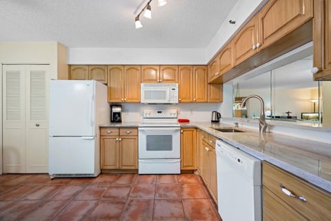 Tiny photo for 2206 S CYPRESS BEND Drive #208, Pompano Beach, FL 33069 (MLS # B26090315)