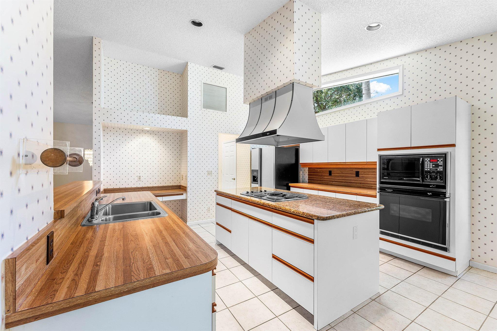 Boca Sailing & Racquet - Residential