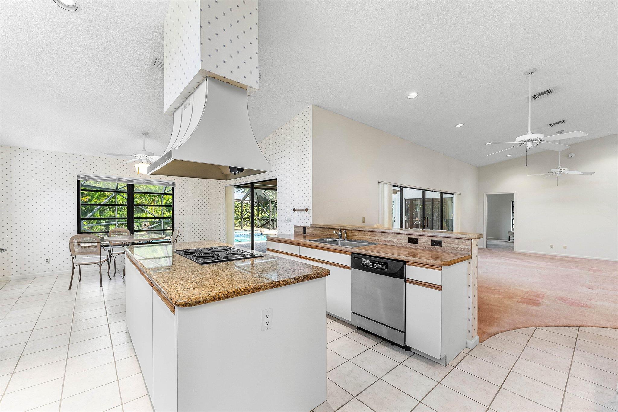 Boca Sailing & Racquet - Residential