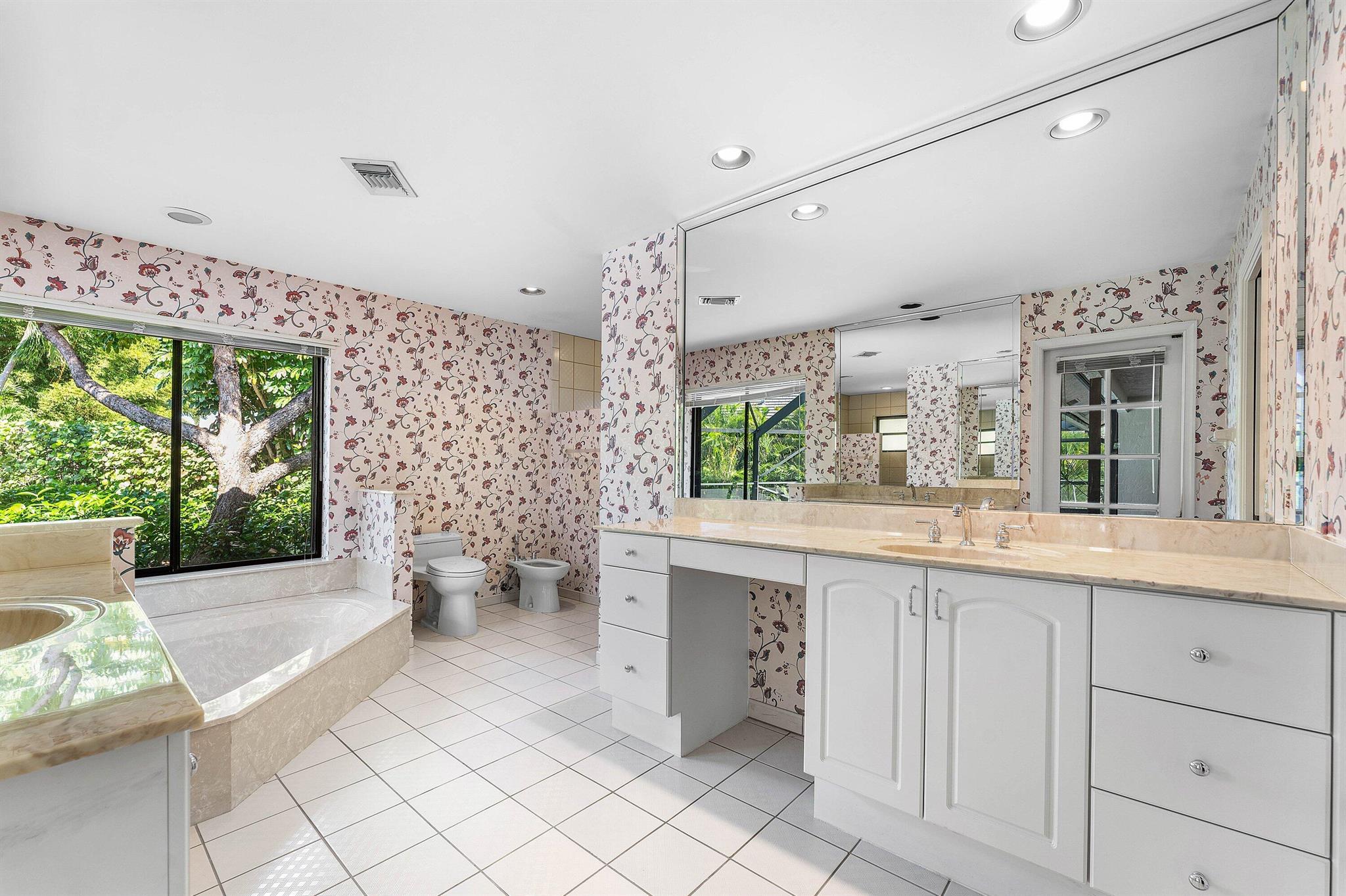 Boca Sailing & Racquet - Residential