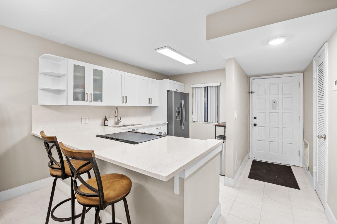 FOUNTAINS OF PALM BEACH CONDO 3 - Residential Lease