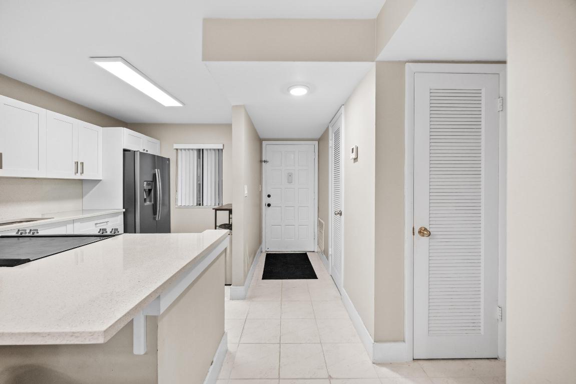 FOUNTAINS OF PALM BEACH CONDO 3 - Residential Lease