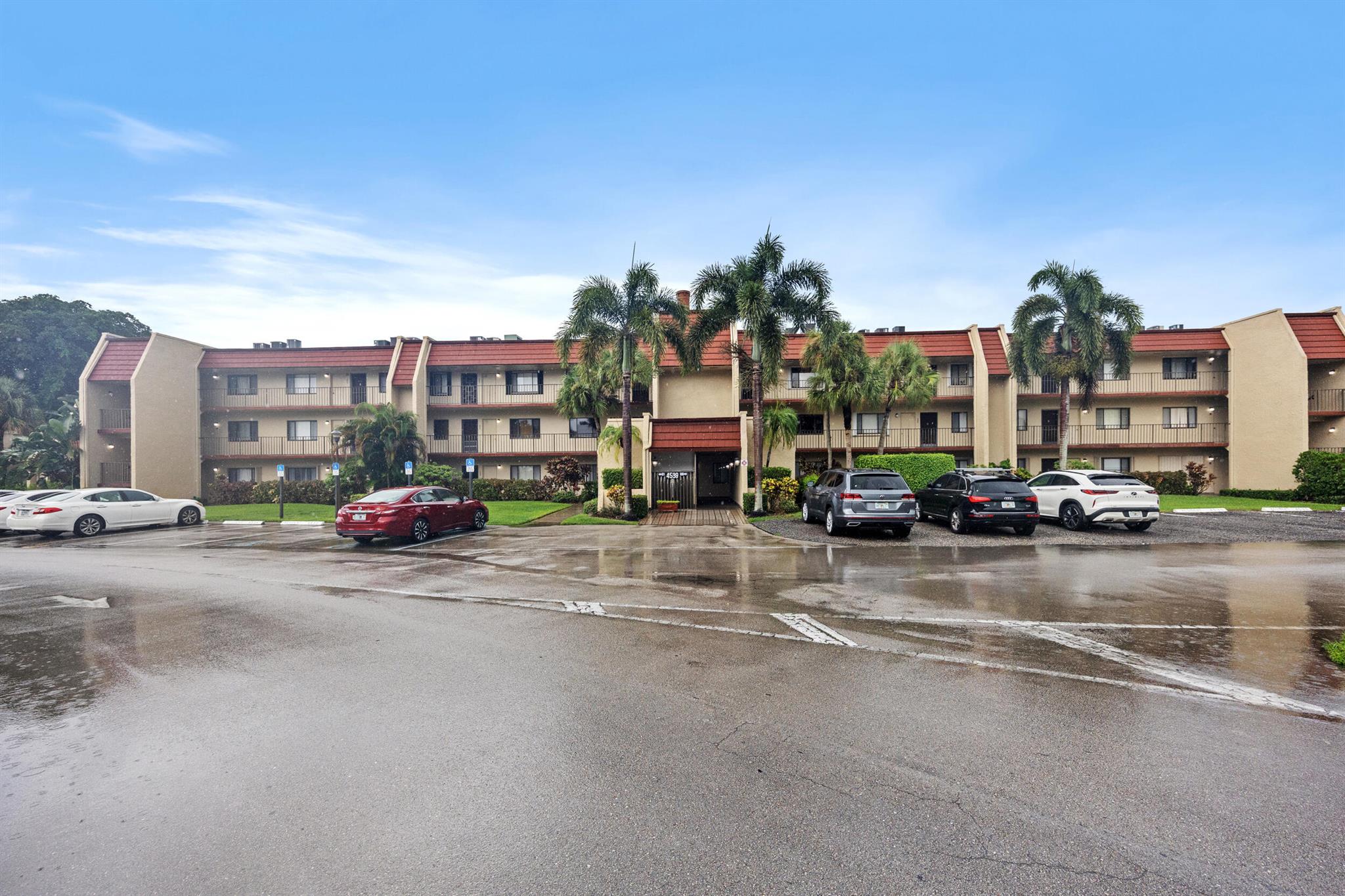 FOUNTAINS OF PALM BEACH CONDO 3 - Residential Lease