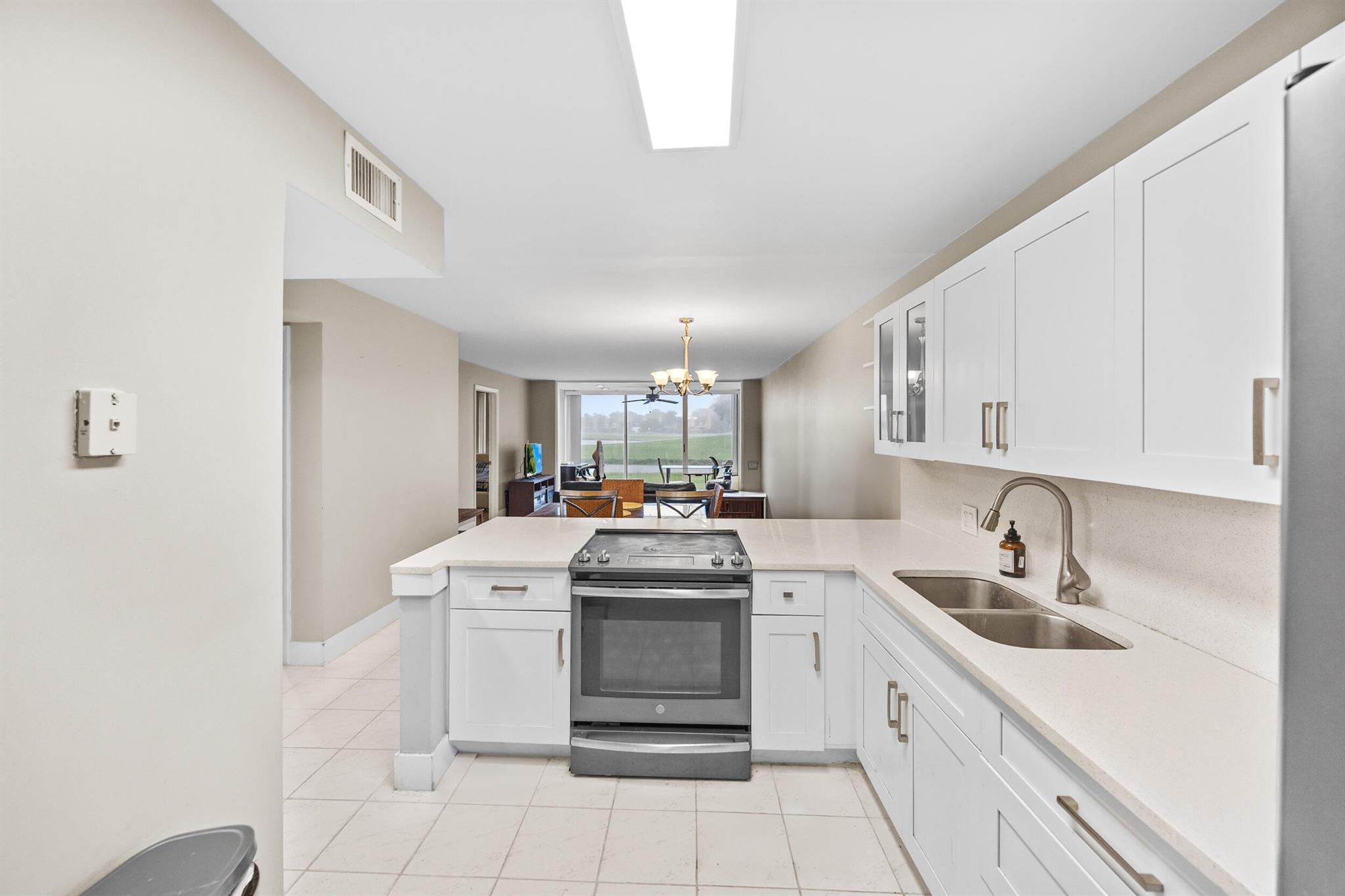 FOUNTAINS OF PALM BEACH CONDO 3 - Residential Lease