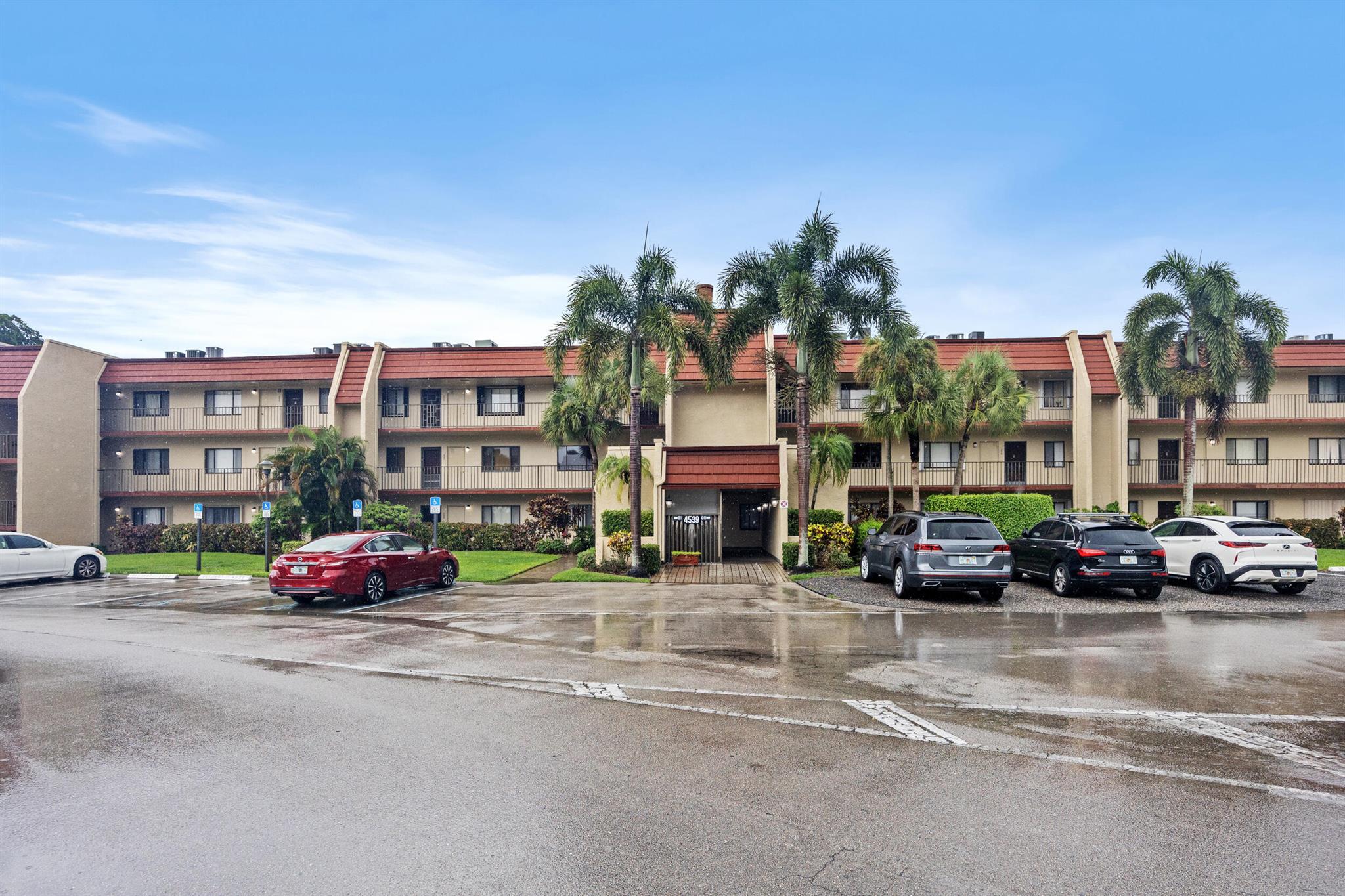 FOUNTAINS OF PALM BEACH CONDO 3 - Residential Lease