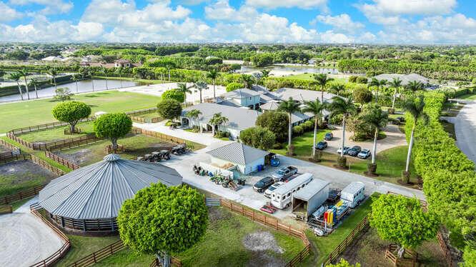 GRAND PRIX FARMS - Residential Lease