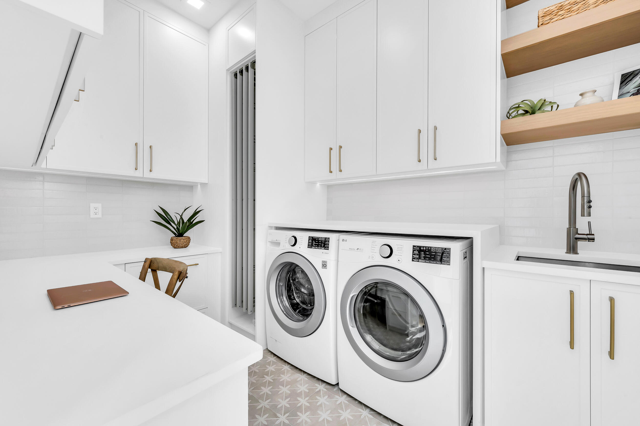 DELL PARK - Residential