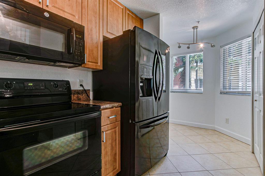 COASTAL BAY COLONY - Residential