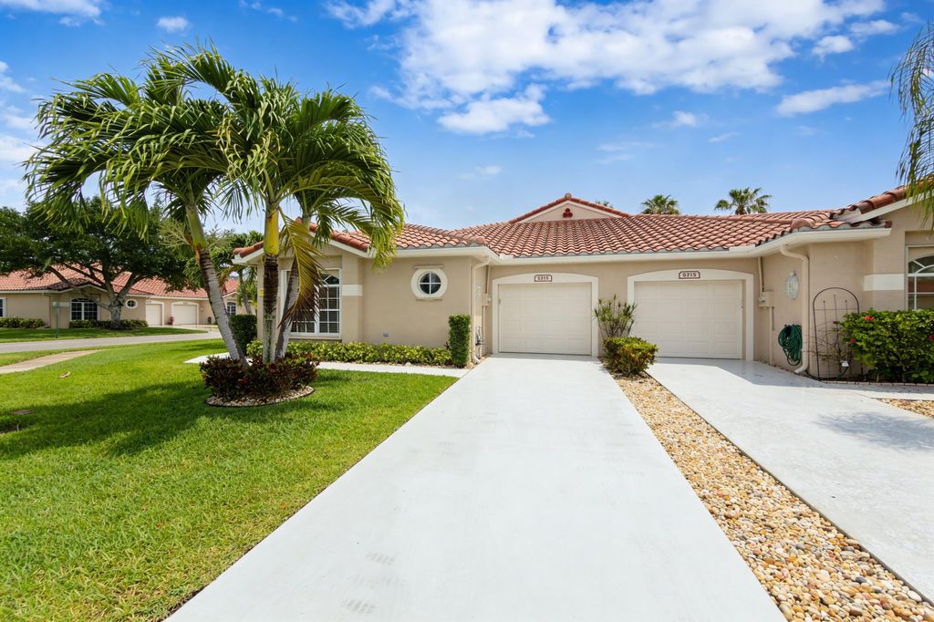 Photo of 6419 Long Key Lane, Boynton Beach, FL 33472 (MLS # B26024880)