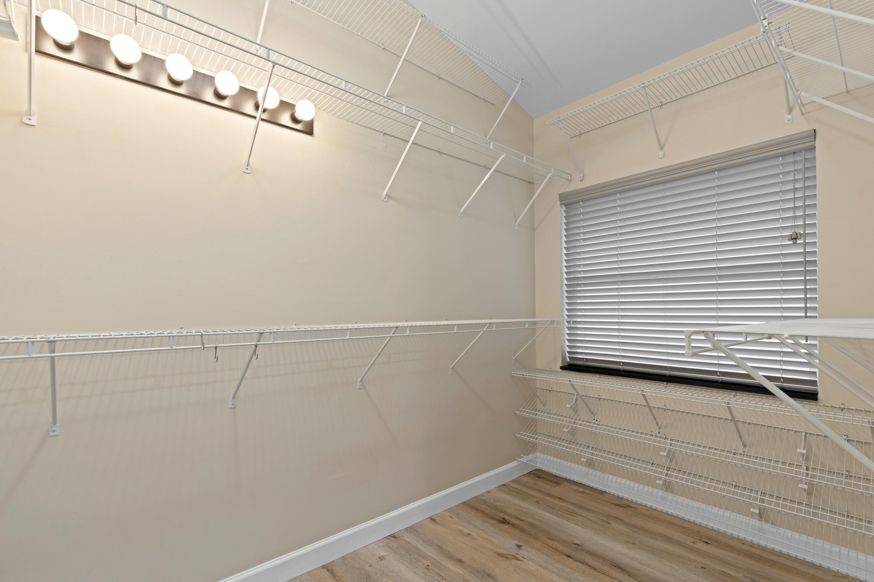 ABERDEEN 22 - Residential