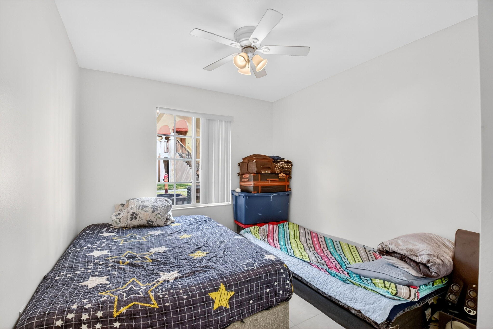 EMERALD ISLE AT LAGUNA LAKES CONDO - Residential