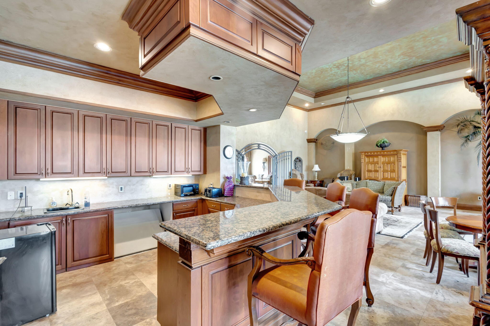 EMERALD ISLE AT LAGUNA LAKES CONDO - Residential