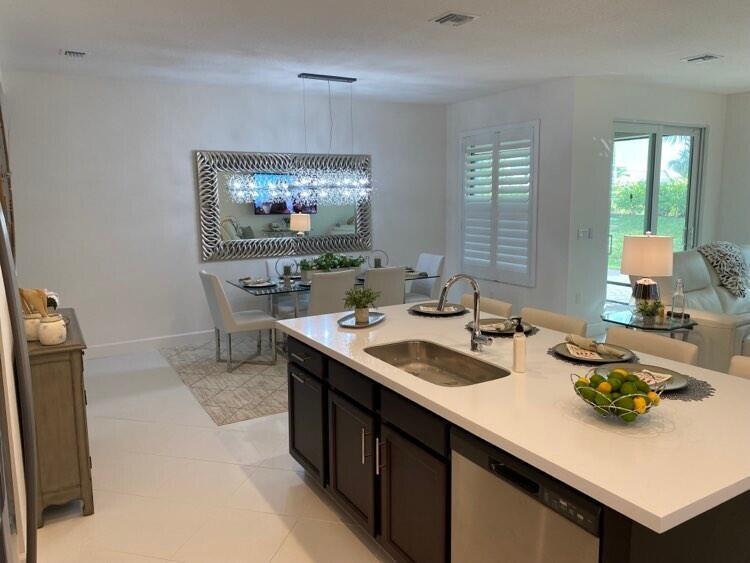 RIVERLAND - Residential Lease