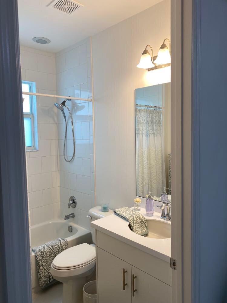 RIVERLAND - Residential Lease