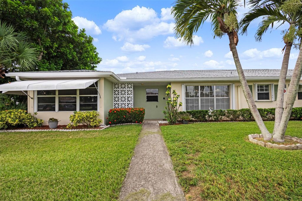 Photo of 408 Sandpiper Drive #B, Fort Pierce, FL 34982 (MLS # F10511449)