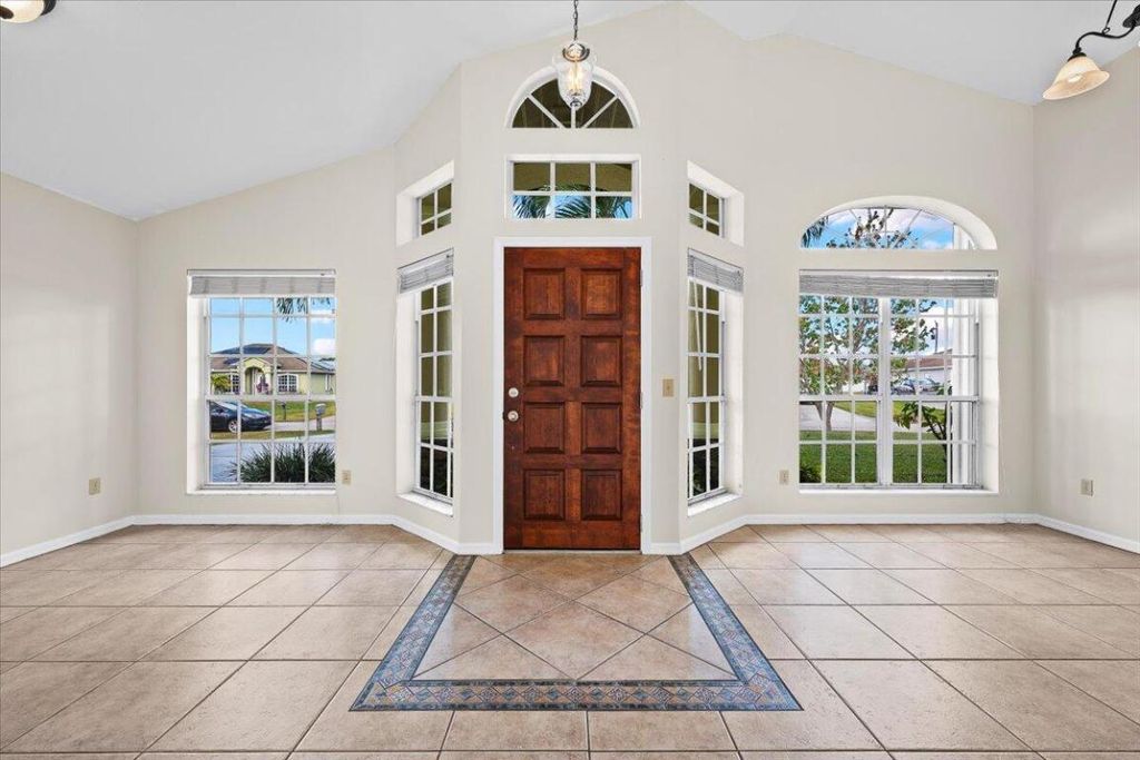 Photo of 184 SW Hide Place, Port Saint Lucie, FL 34953 (MLS # R11152313)