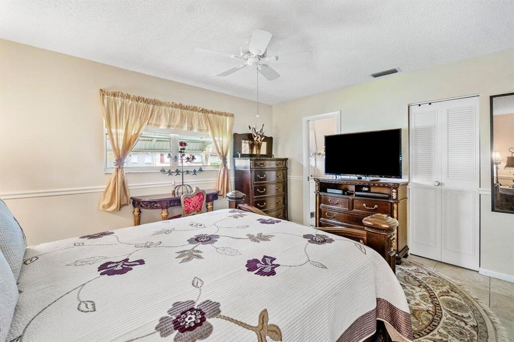 Country Manors - Residential