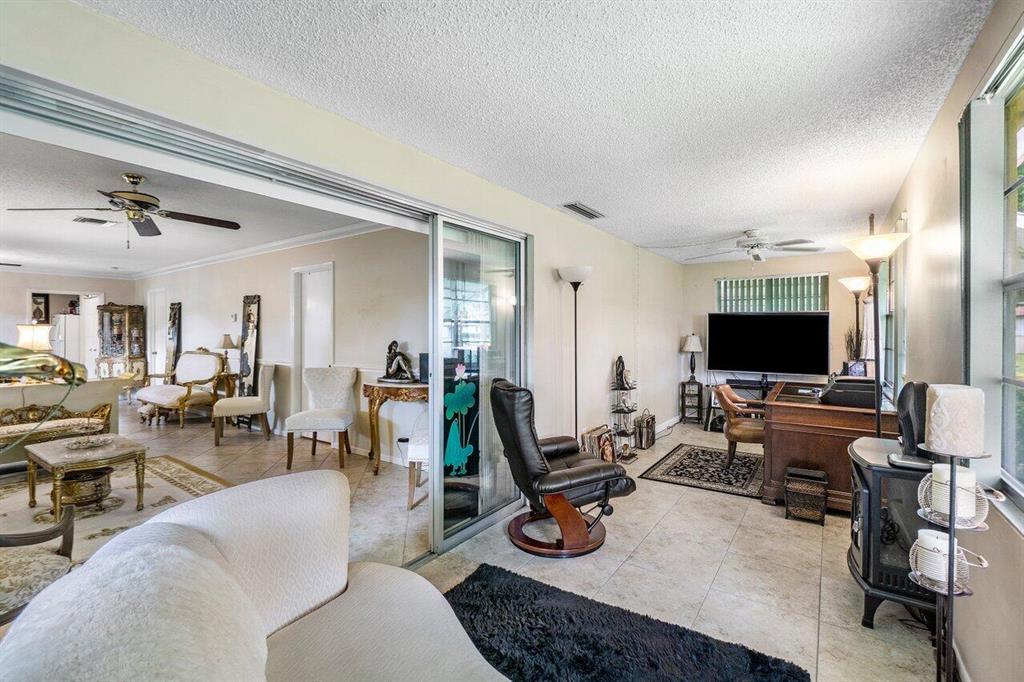 Country Manors - Residential