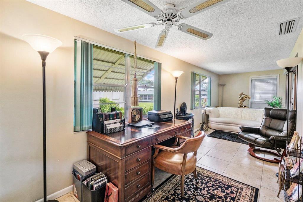 Country Manors - Residential