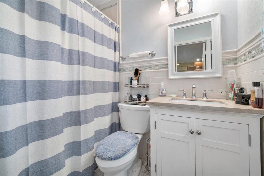 Country Manors - Residential