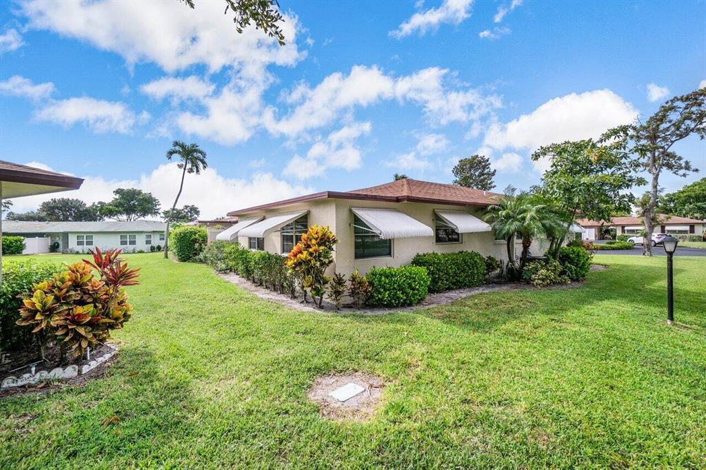 Country Manors - Residential