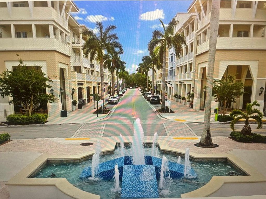 Photo of 1200 Town Center Drive #506, Jupiter, FL 33458 (MLS # F10468547)